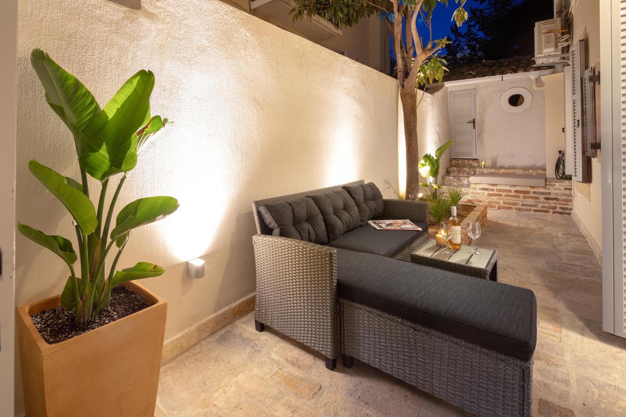 Modern-Vintage Old Town Suites Corfu  المظهر الخارجي الصورة